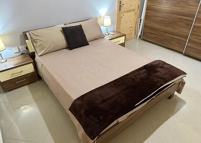 Ewa Apt - 3-Bedrooms Apt Near Sliema - St Julians Seafront