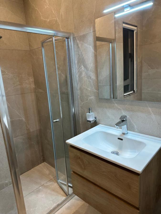 Ewa - 3-bedrooms Near Sliema - St Julians Seafront Apartment