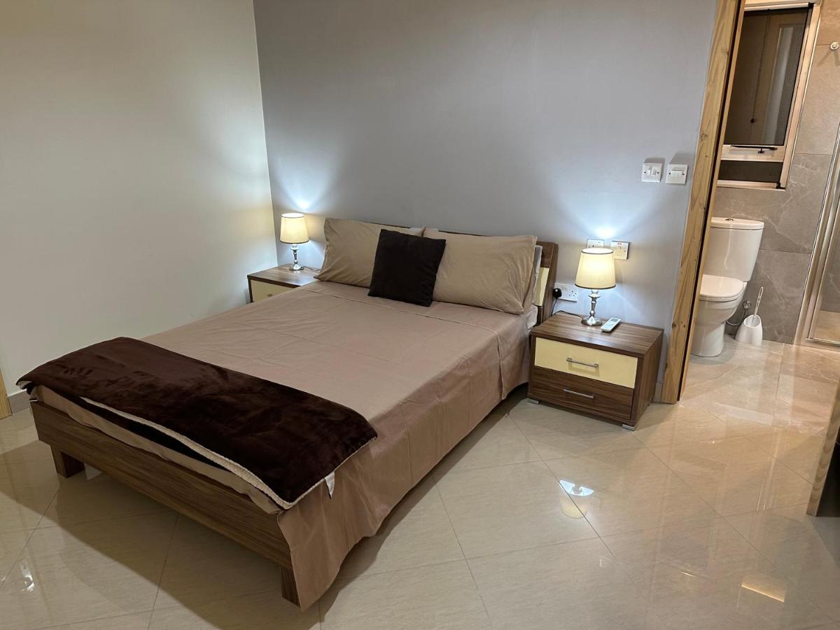 Apartment Ewa - 3-bedrooms Near Sliema - St Julians Seafront Gzira