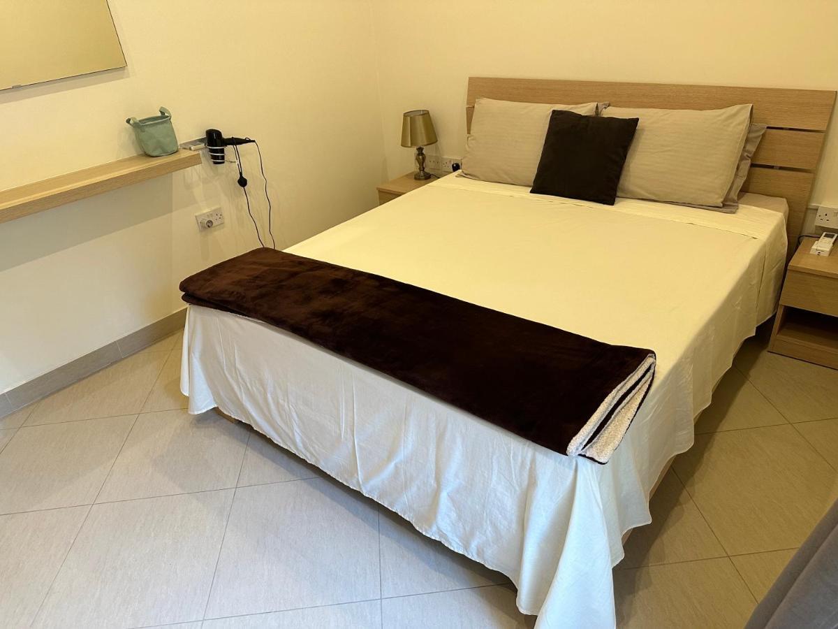 Apartment Ewa - 3-bedrooms Near Sliema - St Julians Seafront Gzira